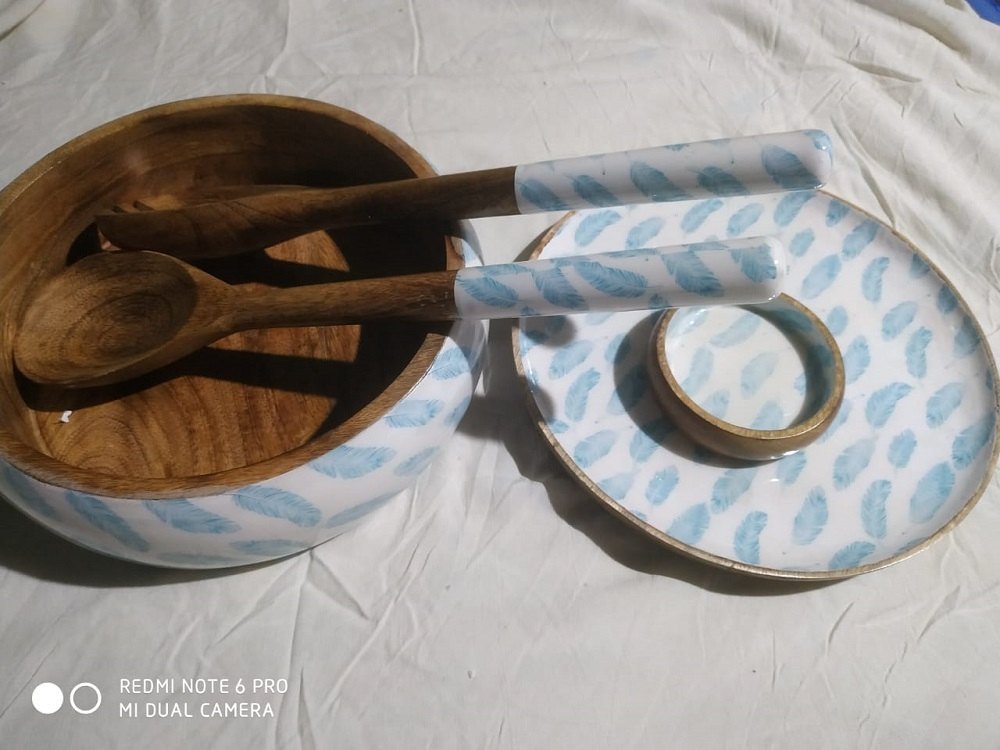 Round Ceramic Wooden Salad Bowl With Enamel Printing, For Hotel, Size: 5 Inches