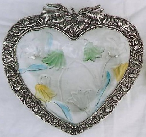 White Metal Heart Shape Bowl