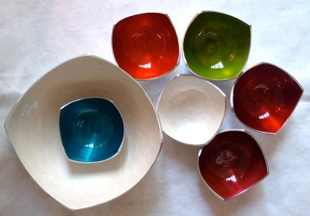 Metal White Enamel Bowl Set, For Home, Set Contains: 7 Piece