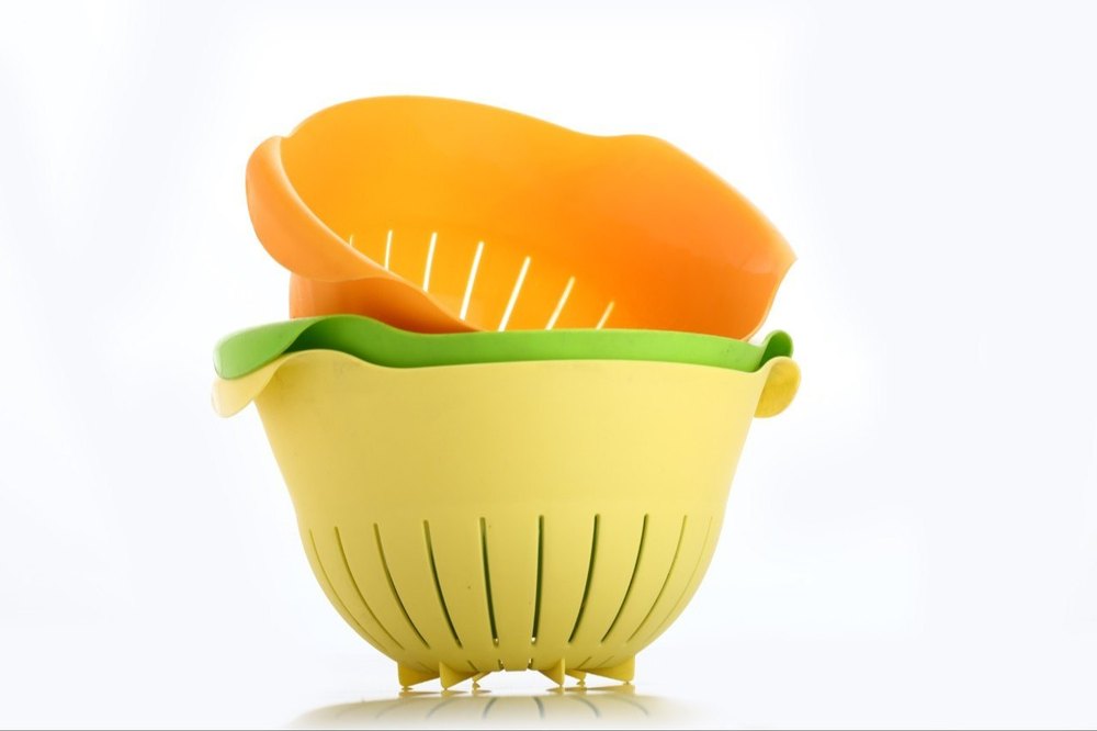 PRO KITCHEN White Plastic Fruit And Vegetables Bowl, For Home