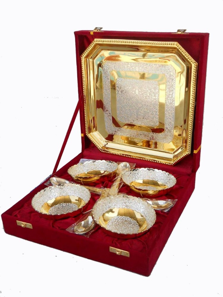 Golden Gold Plated Decorative Brass Material Wedding Gift, Model Name/Number: Ae478