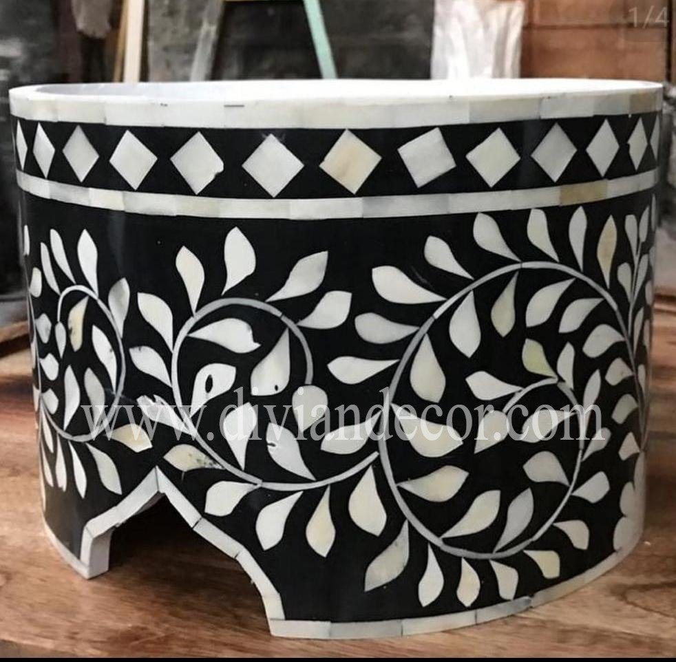 Black Wooden Round Bone Inlay Cake Stand Manufacturers, For Home and Hotel, Packaging Type: Box