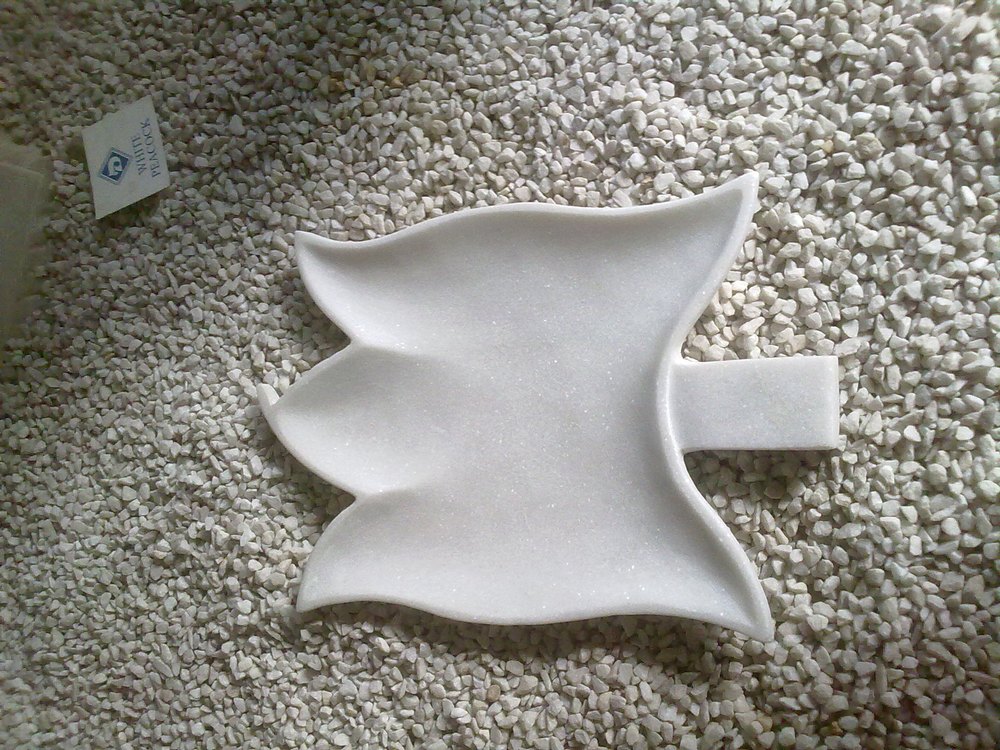 White Marble Serving Platter, For Home Decor/Festive Gifting, Size: 12 Inches