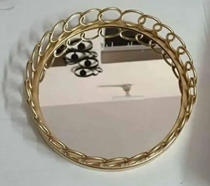 Gold Decorative Round Metal trays Christmas Serving Platter, For Home, Hotel & Restaurant, Packaging Type: Box