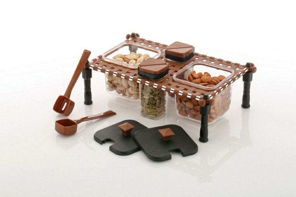 Plastic Transparent Char Pair Pikal And Masala Dani, For Multi Purpose, Size: Standard