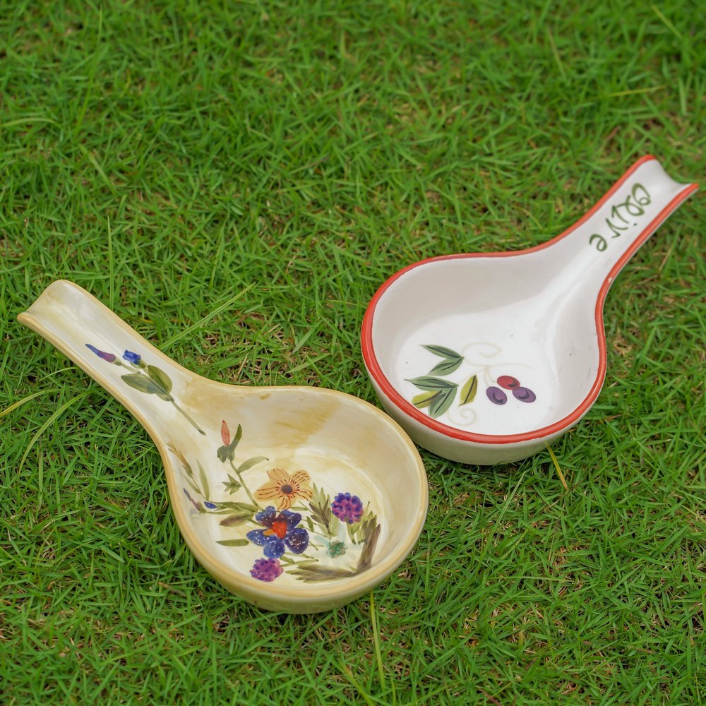 White Ceramic Spoon Rester, For Home, Size: 4Inches
