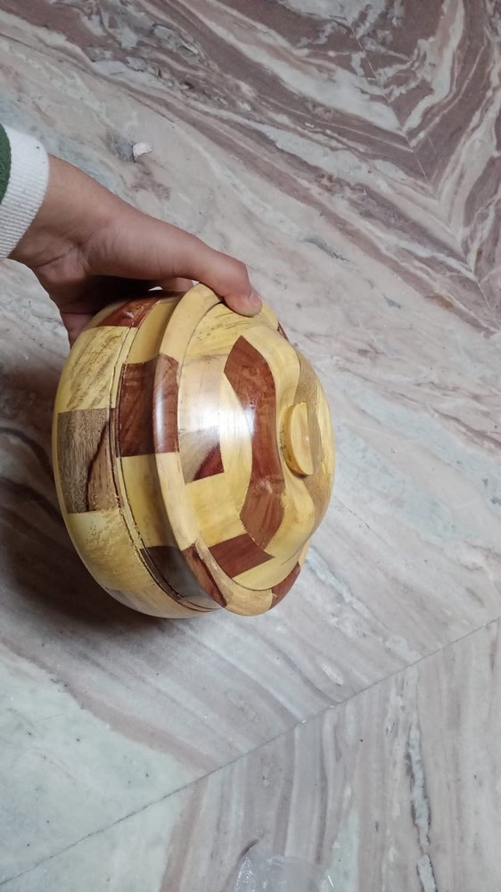 brown wooden Wood Chapati Box, For kitchen, Capacity: 2 kg