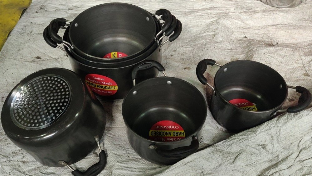 6 Round Stew Pan With Lid, Size: 11-16, Capacity: 3l-7l
