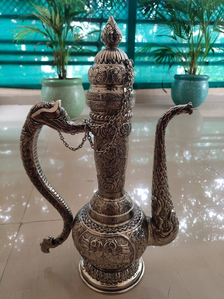 Brass Antique Surahi, For Serving Liquid