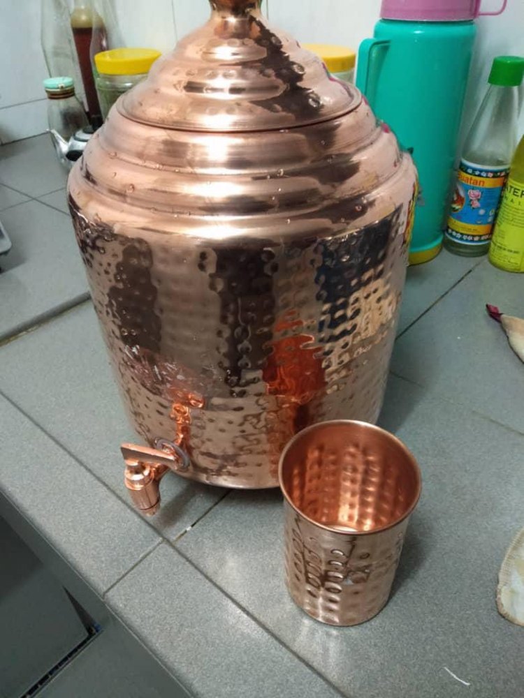 Cylindrical Water Dispenser Hammered Copper Matka, For Home, Packaging Type: Box
