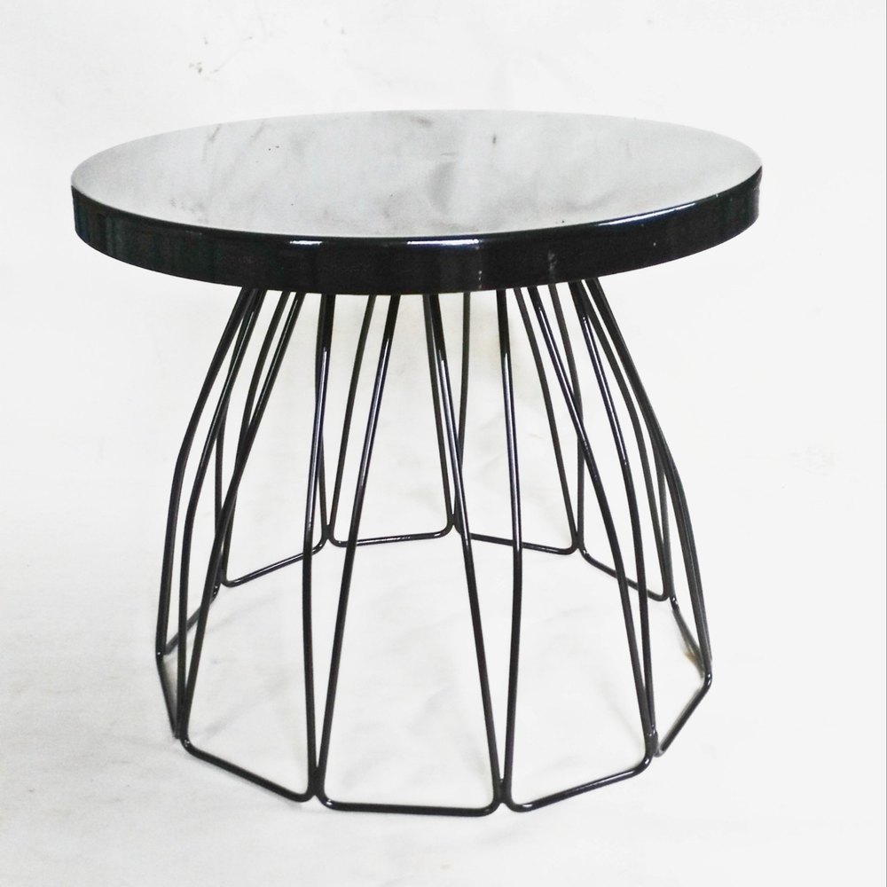 Metal Platter Round Glossy Black Cake Stand, Packaging Type: Carton, Size: 9 Inches Diameter