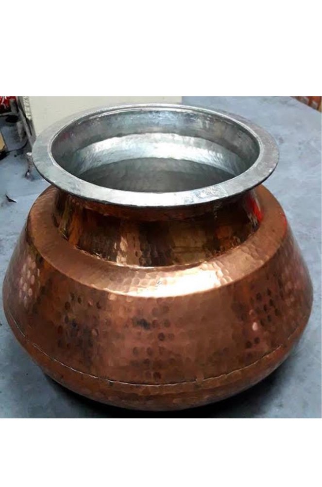 Round Hammered Copper Deghra, Size: 10 Kgs To 100 Kgs, Capacity: 5 L To 500 L