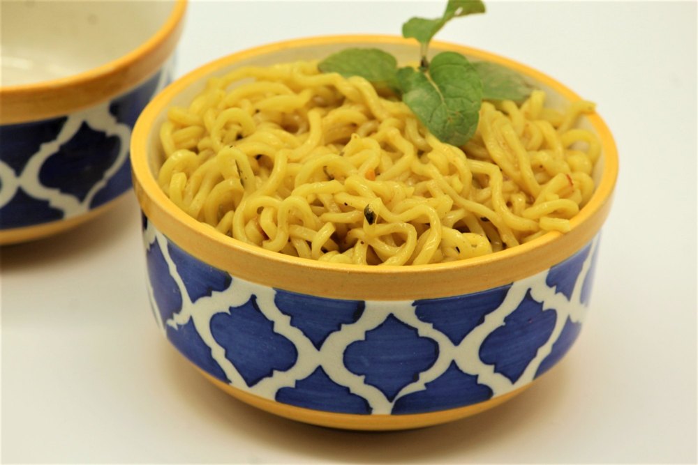 CERANIC NOODLE BOWL SET-YELLOW BLUE, For Home, Packaging Type: Box