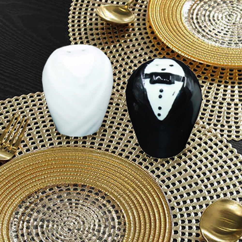 2 Ceramic Bride & Groom Salt & Pepper Shaker Set, Packaging Type: Box, Model Name/Number: WGA006