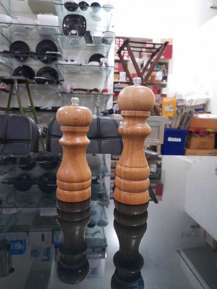 Brown Wooden Pepper Mill, For Home, Packaging Type: Box