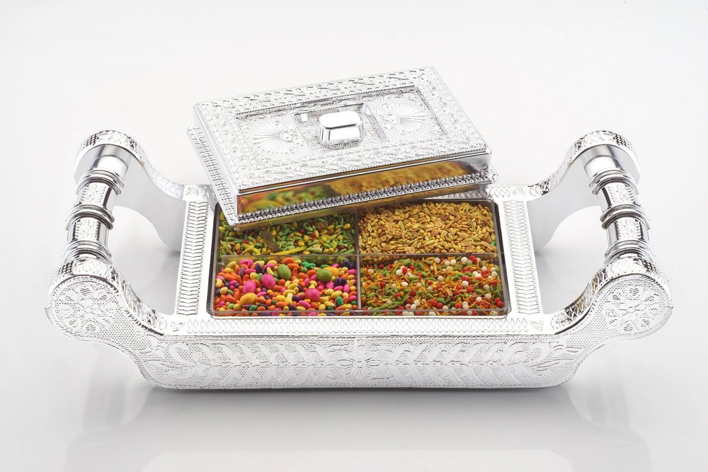 Plastic Silver Multipurpose Mukhvas Box (Diemond)