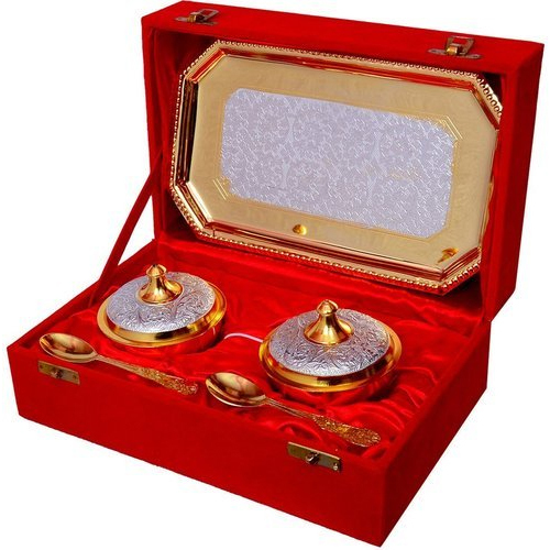 2 Bowl + 2 Spoon + 1 Tray Golden, Silver Gold And Silver Plated Mouth Freshener Gift Set