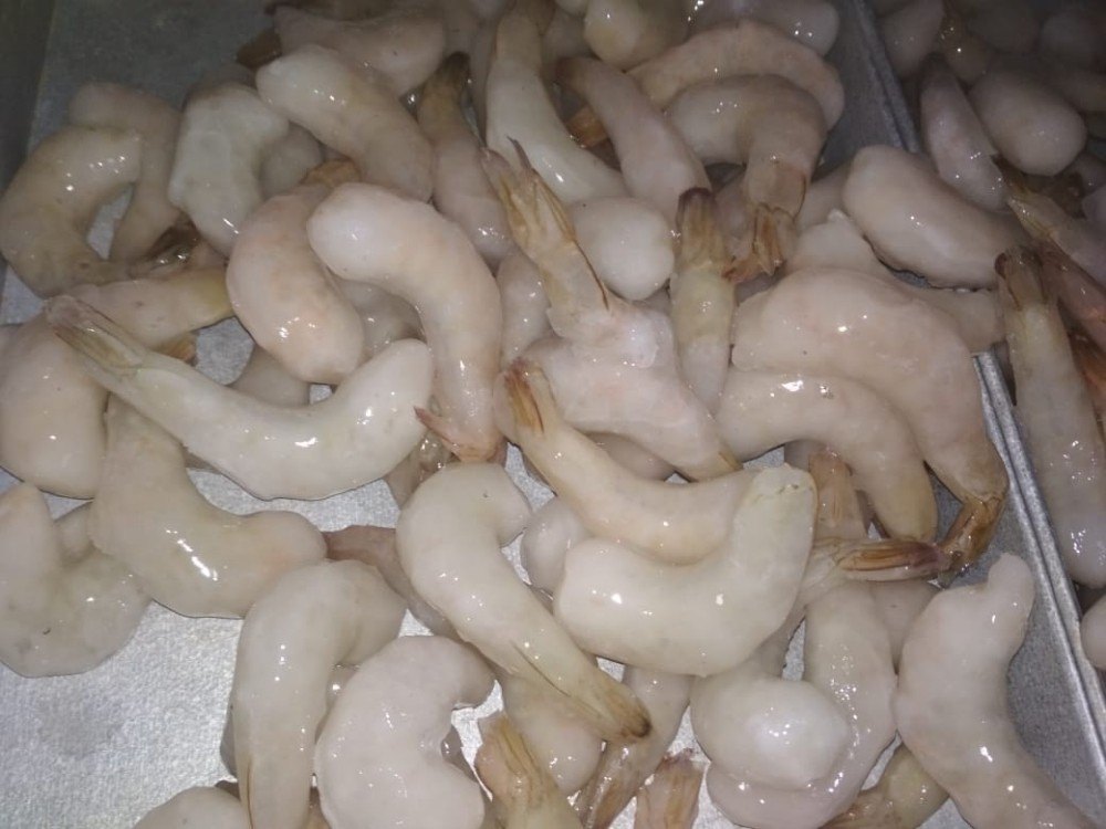 Frozen Prawns, Blast Freezing, Packaging Type: Plastic Bag