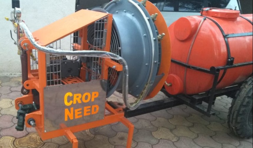 Cropneed Trailed Blower 600 Liter