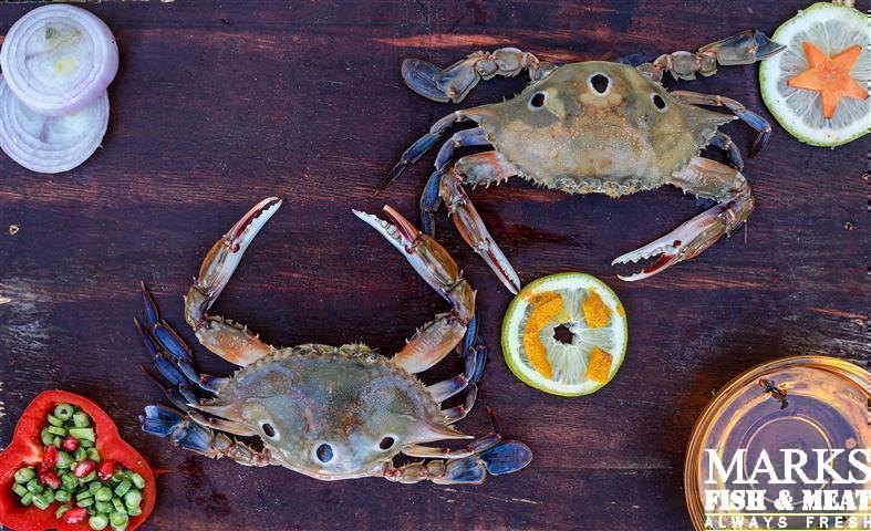 Brown Frozen 3 Spot Crab 150/200 for Restaurant, Packaging Type: Box