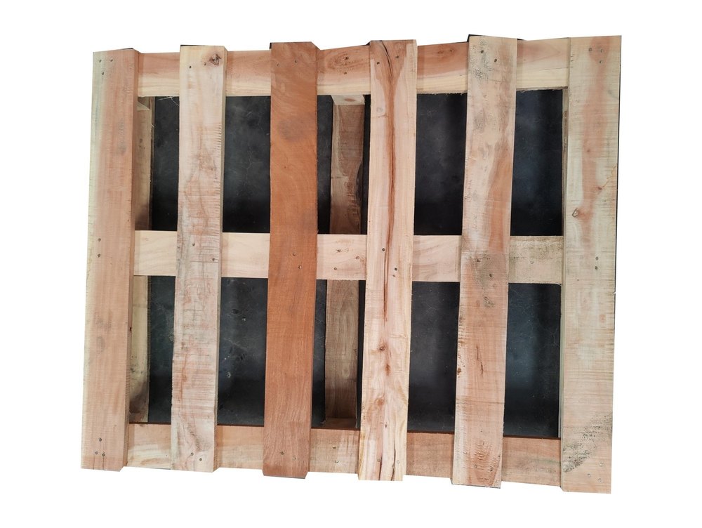 700kg Four Way Wooden Pallet fumigate