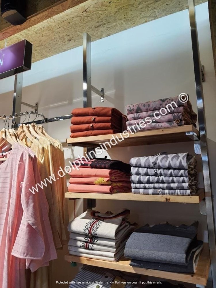 Stainless Steel Glass Rack, For RETAILS & MALLS, Size: 6 To 10 Feet