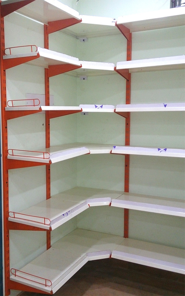 White Mild Steel Wall Mounted Racks, For Supermarket, Size: 7