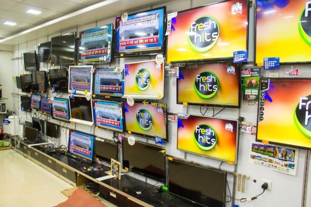 Wall Mounted Metal LED TV Display Racks, For Showroom