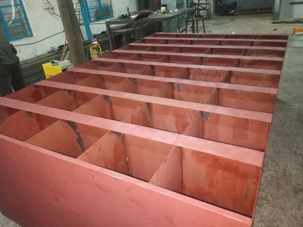Mild Steel Wall Mounted MS Tools Rack
