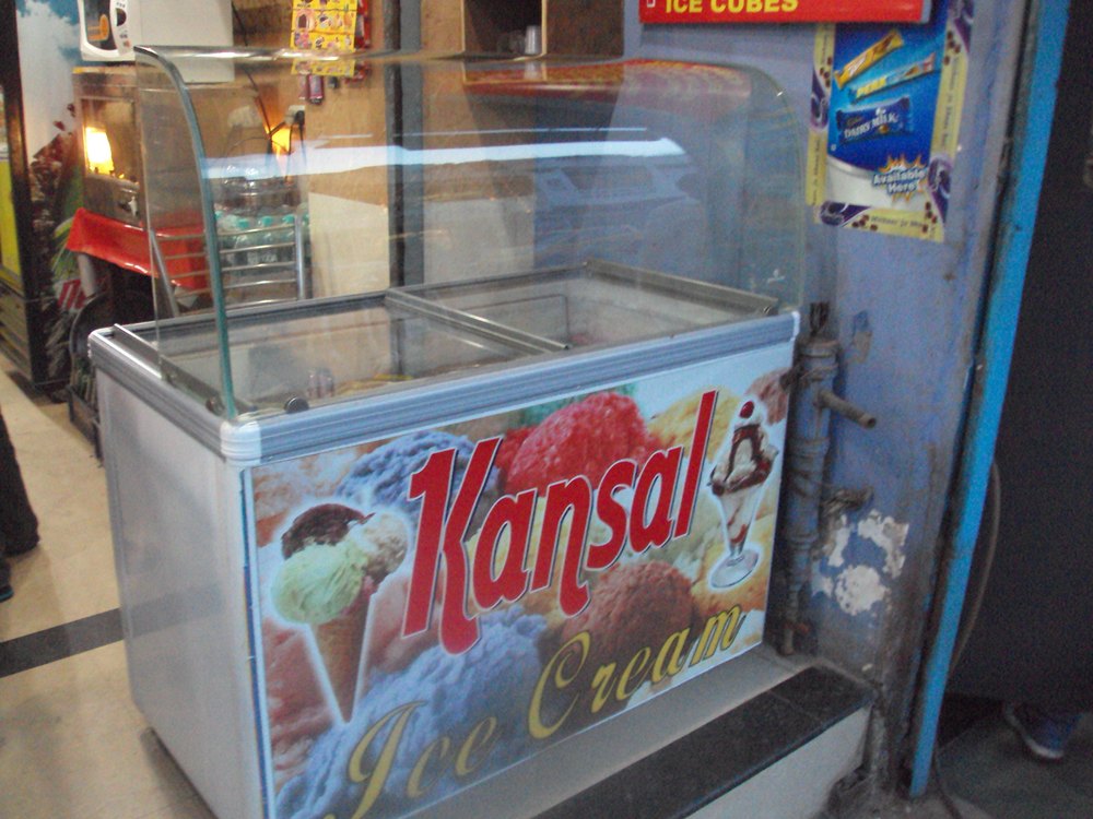 Ice Cream Display Counter, For Bakery