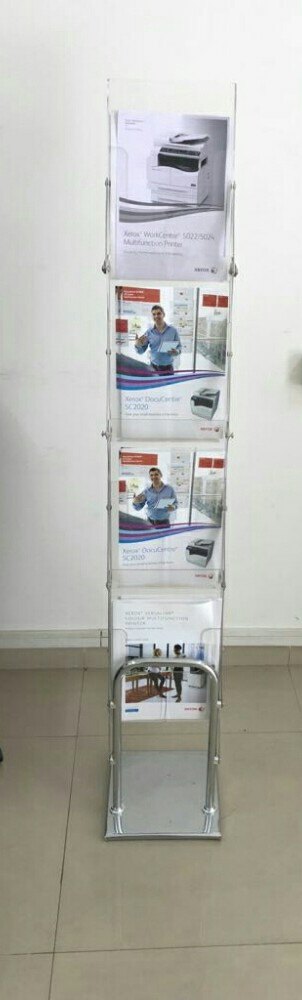 Approximate 5ft. Acrylic Brochure Stand, For Indoor Office Use, Size: A4 Size Shelf