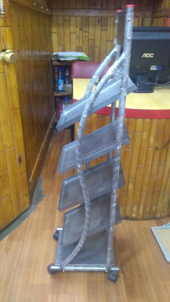 Ss Bwi Ms Magazine Display Stand, Capacity: 50 Kg