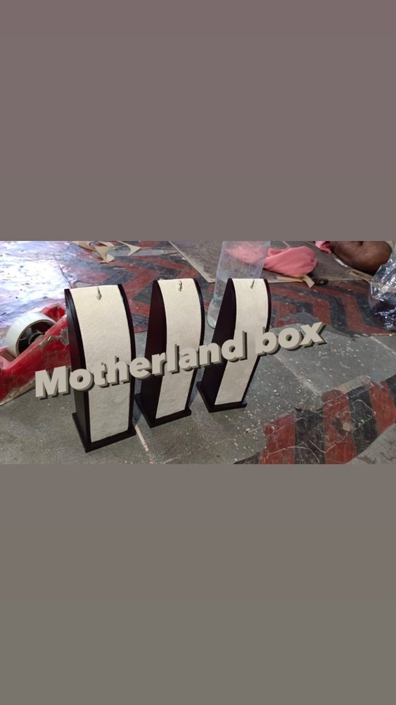 Wooden Bracket Display Stand