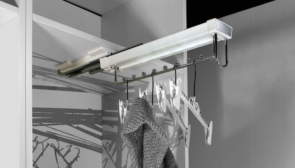 Stainless Steel Ss Grey Top Install Hanging Rack, For Hotel, Size: 115 X 455 X 115 Mm