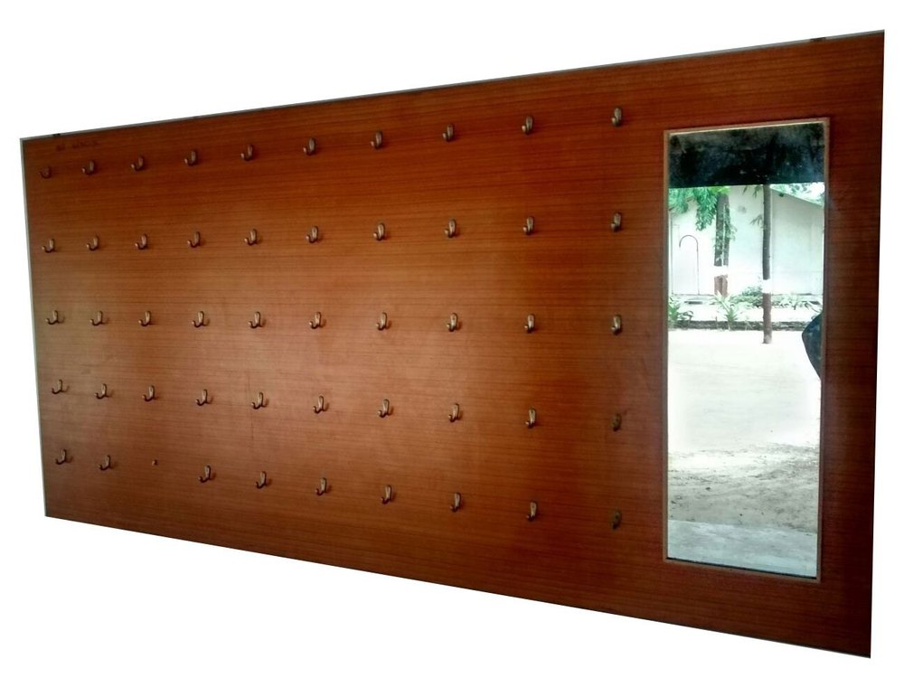 Brown Wooden Cap Rack, Size: 10 X 3 Feet(lxw)