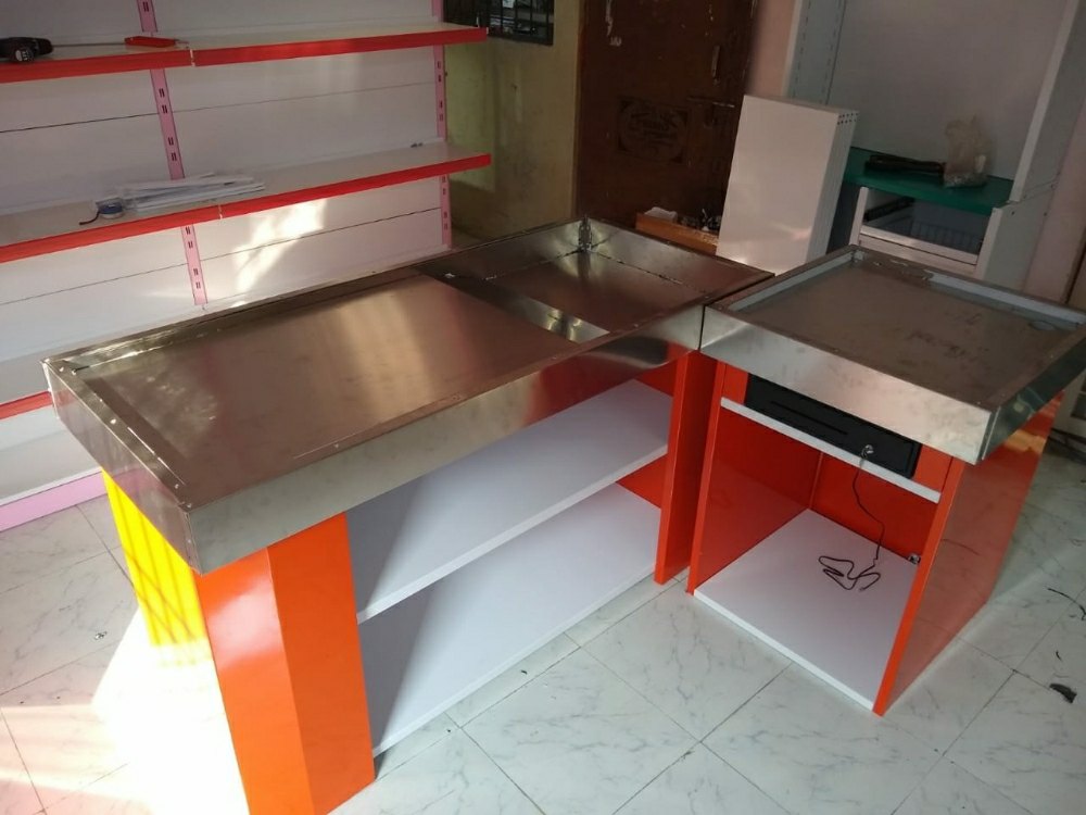 Checkout Counter, For Supermarket, Size: 5 Feet X 4 Feet