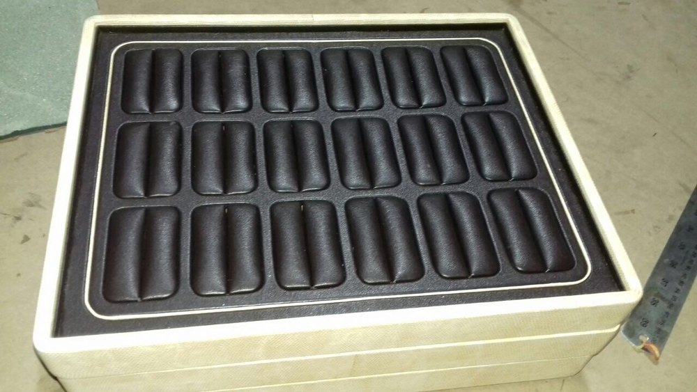 Plastic Jewellery Display Tray Ring, Outer Material: Suede