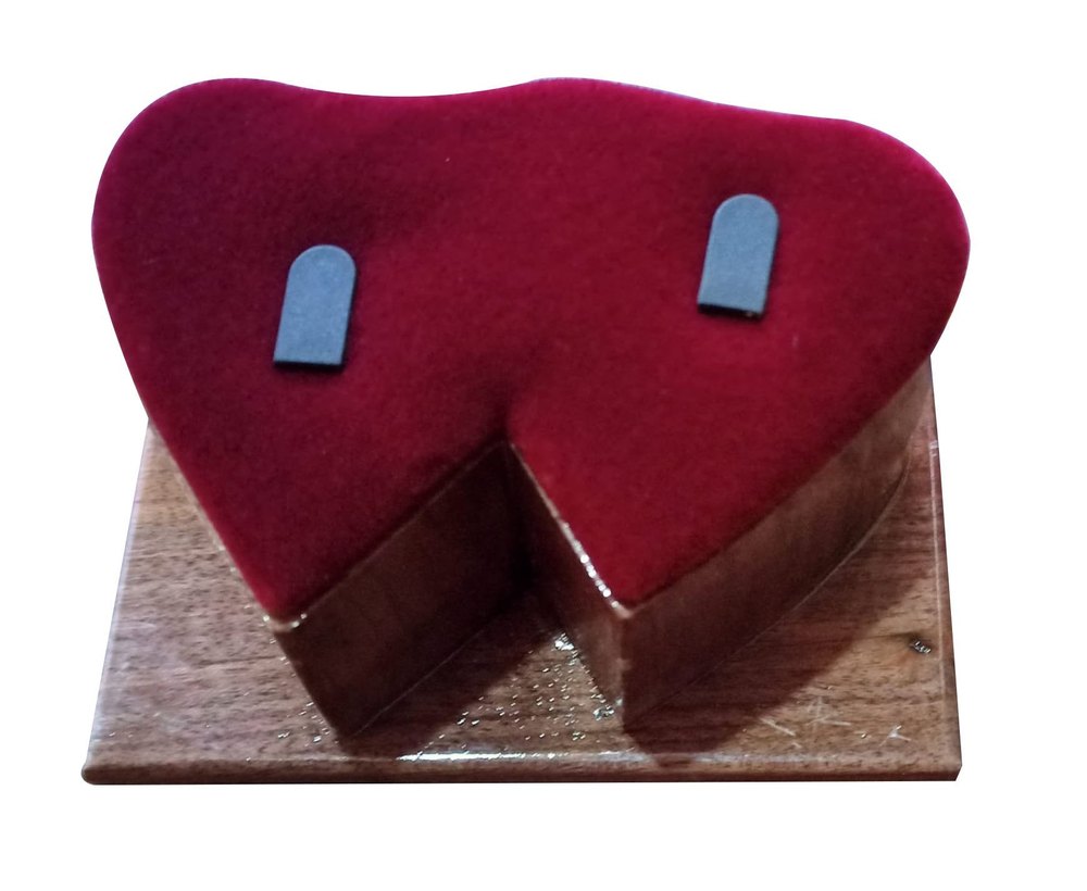 Wooden Couple Ring Stand, Outer Material: Suede