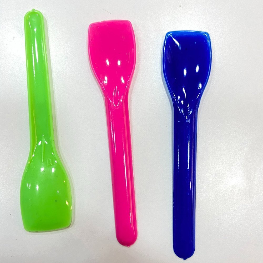 100 Pieces Multicolor Disposable Plastic Ice Cream Spoons, For Event and Party Supplies, Size: 4INCH