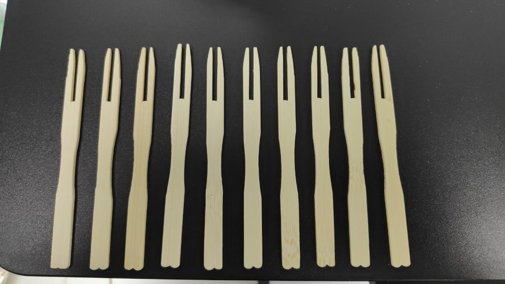 Wooden White Wood Fruit Fork, For Party Supplies, Size: 120mm(Length)