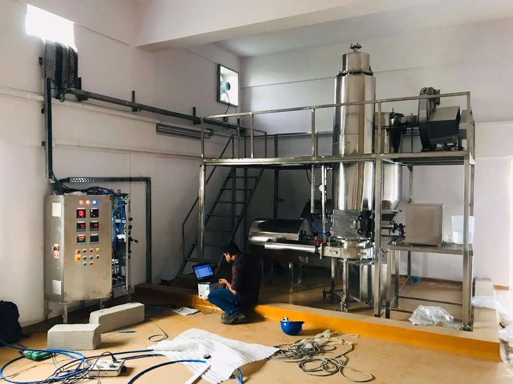 Stainless Steel Semi-Automatic Pilot Scale Spin Flash Dryer, Capacity: 5 KG/Hr