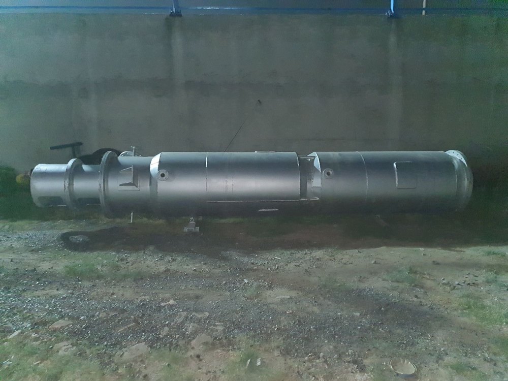 Stainless Steel Semi-Automatic Vertical Agitated Thin Film Dryer, Capacity: 300-350 kg