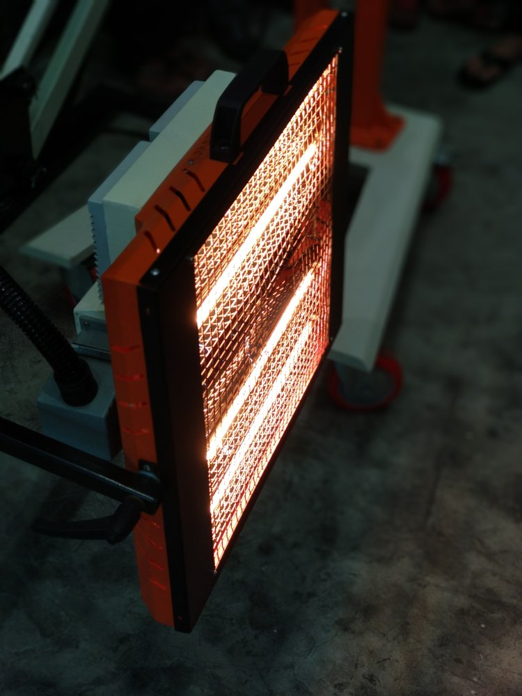 Craftolite Capacity: 3 to 6 kw Car Coating Infrared Dryer