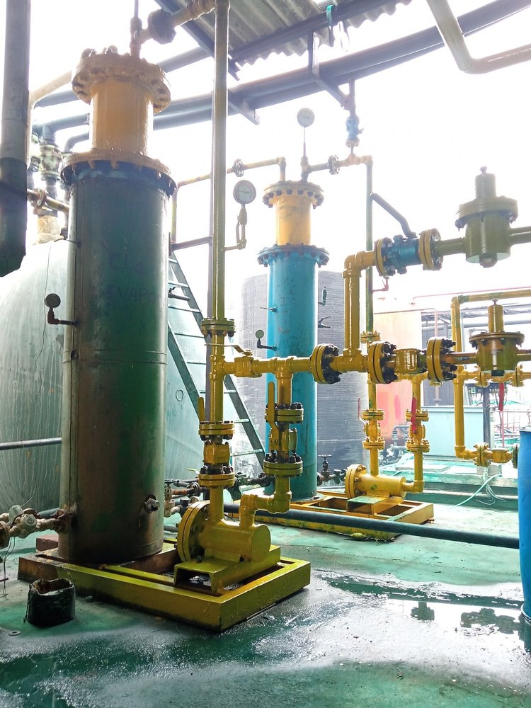 150 Is2062 A105 Chlorine Vaporizer/Evaporator Steam Heated/Electrical, Capacity: 100 To 3000kgs