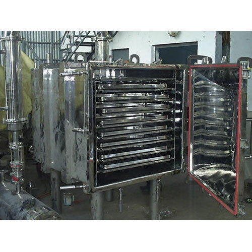 Vacuum Tray Dryer