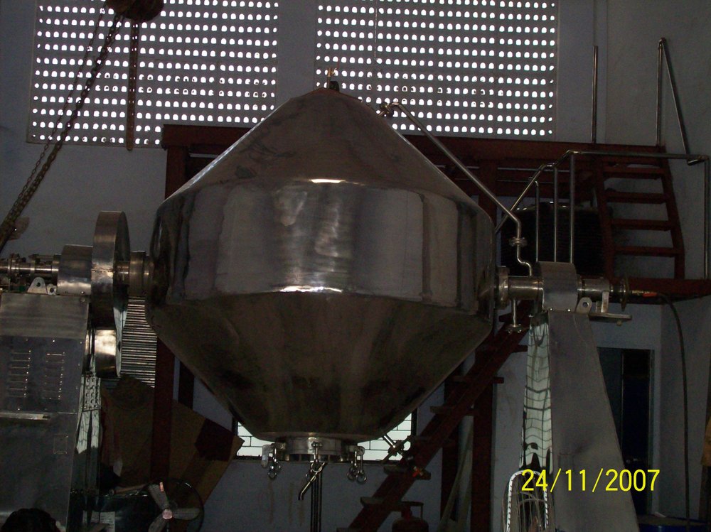 Semi-Automatic Double Cone Dryer, Capacity: 5-5000 Ltr