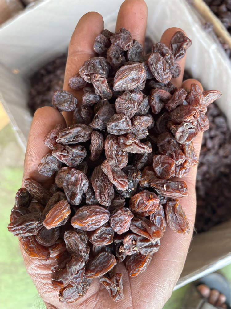 Brown Industrial Raisin, Packaging Size: 15kg Box