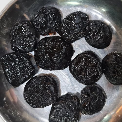 Prunes Dried Plums, Packaging Type: Vacuum Bag