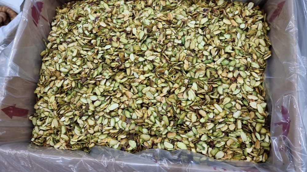 Salted Dry Natural Fresh Pista Slice, Packaging Type: Loose