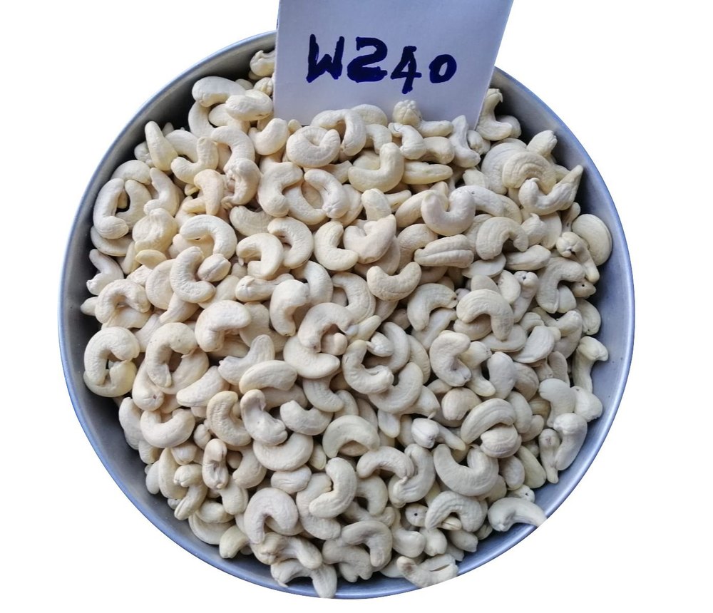 W240 Organic Cashew Nuts